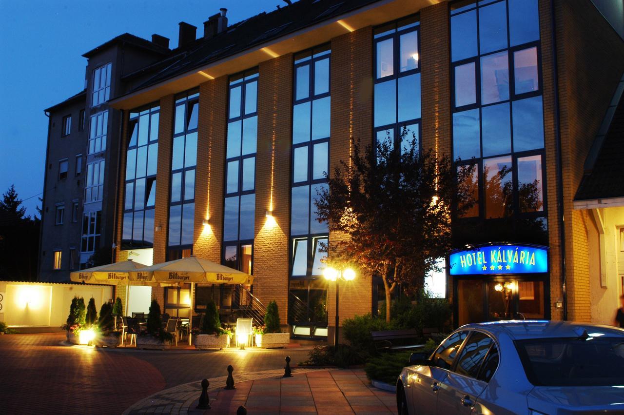 Hotel Kalvaria Дьёр Экстерьер фото